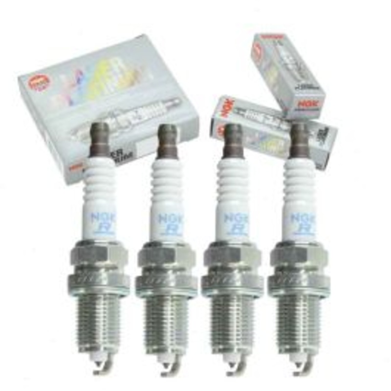 4 pc NGK Laser Platinum Spark Plugs for 1989-1991 GMC Tracker 1.6L L4