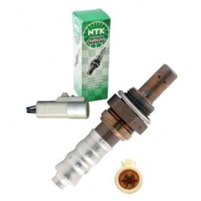 NGK NTK Downstream Oxygen (O2) Sensor for 1996-1997 Lincoln Town Car 4.6L V8