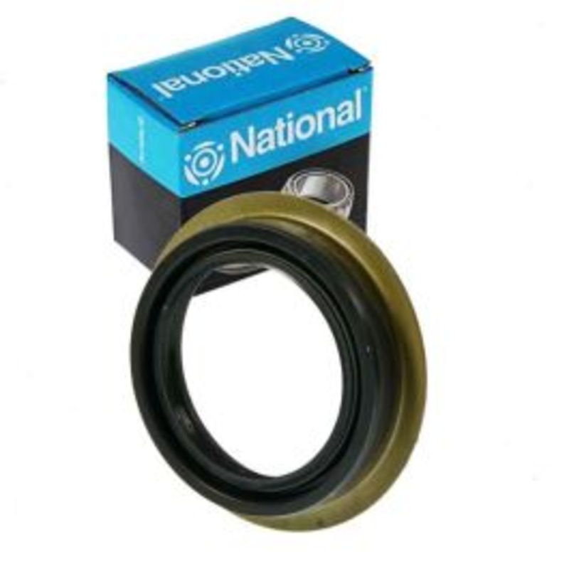 National Rear Outer Differential Pinion Seal for 1999-2004 Isuzu Rodeo